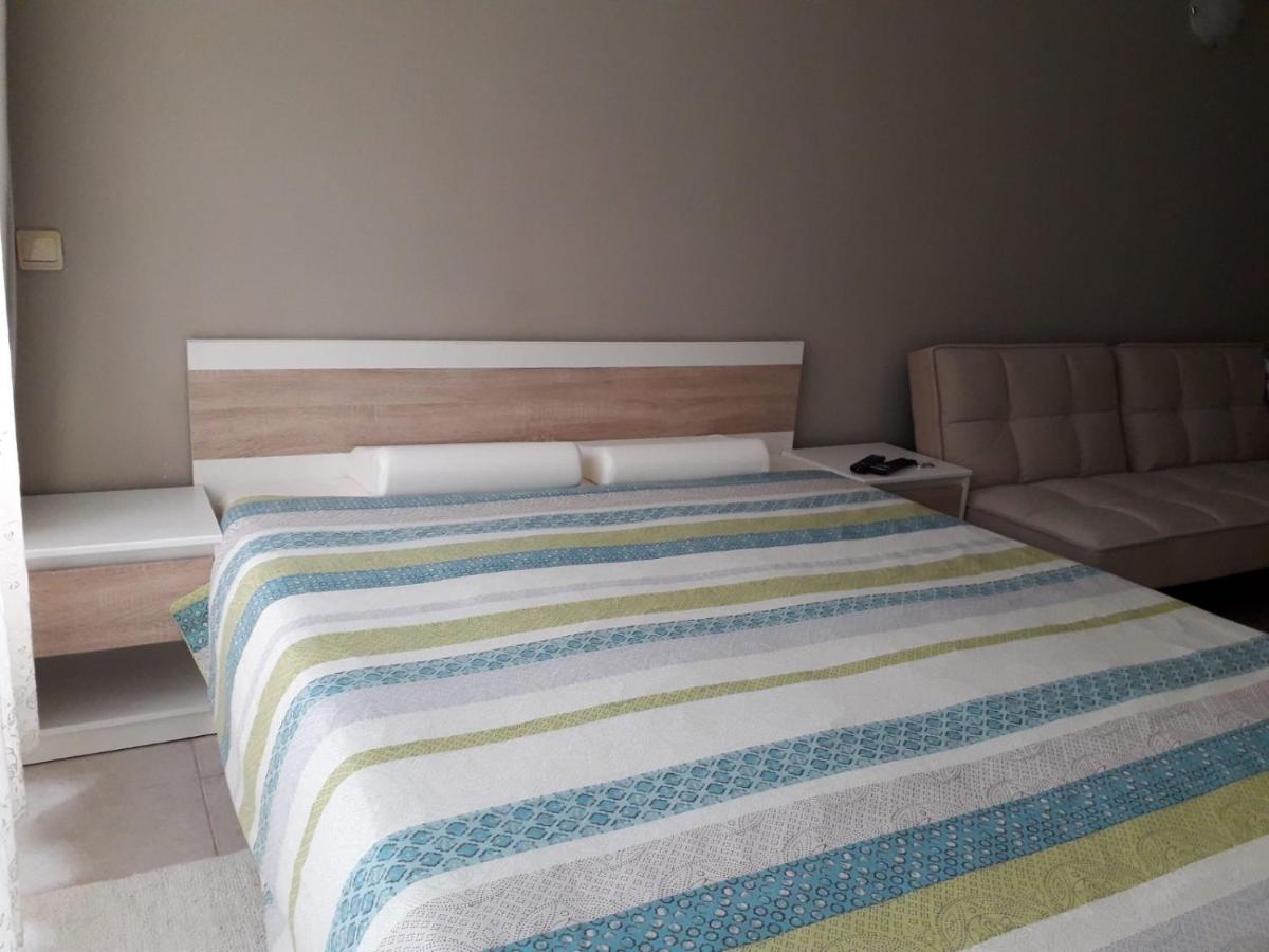 Apartamento Treti Mart North Primorsko Exterior foto