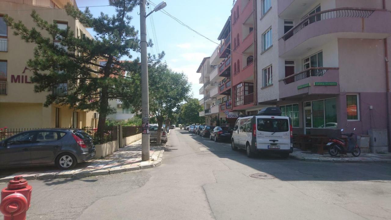 Apartamento Treti Mart North Primorsko Exterior foto